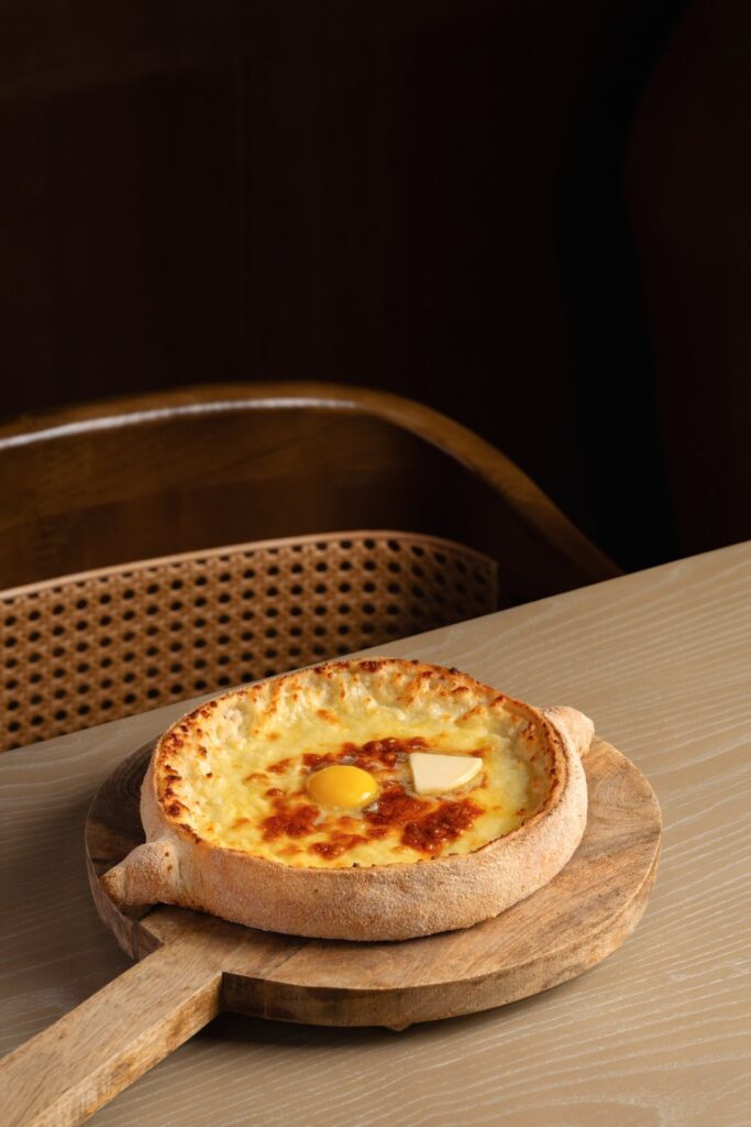 Adjarian khachapuri at Vakhtanguri
