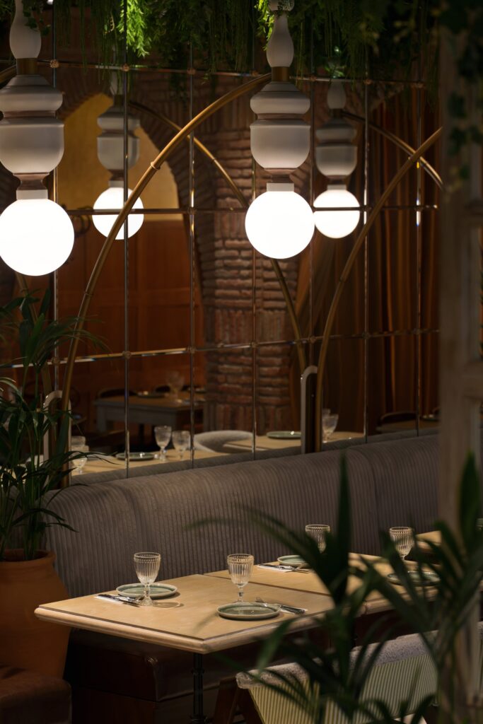 Vakhtanguri restaurant interior