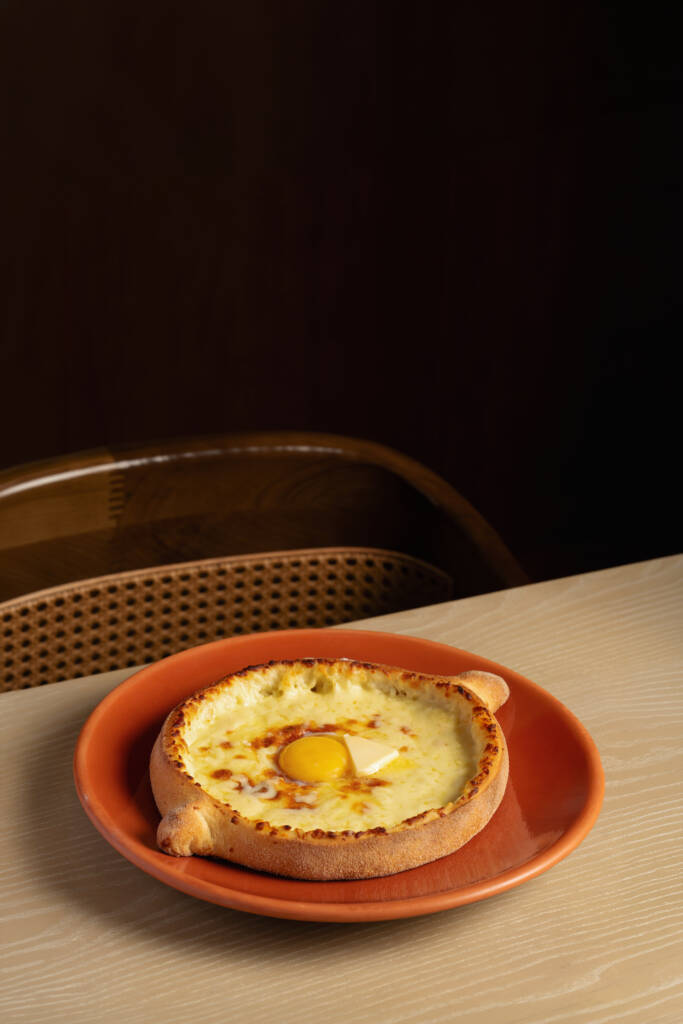 Adjarian khachapuri
