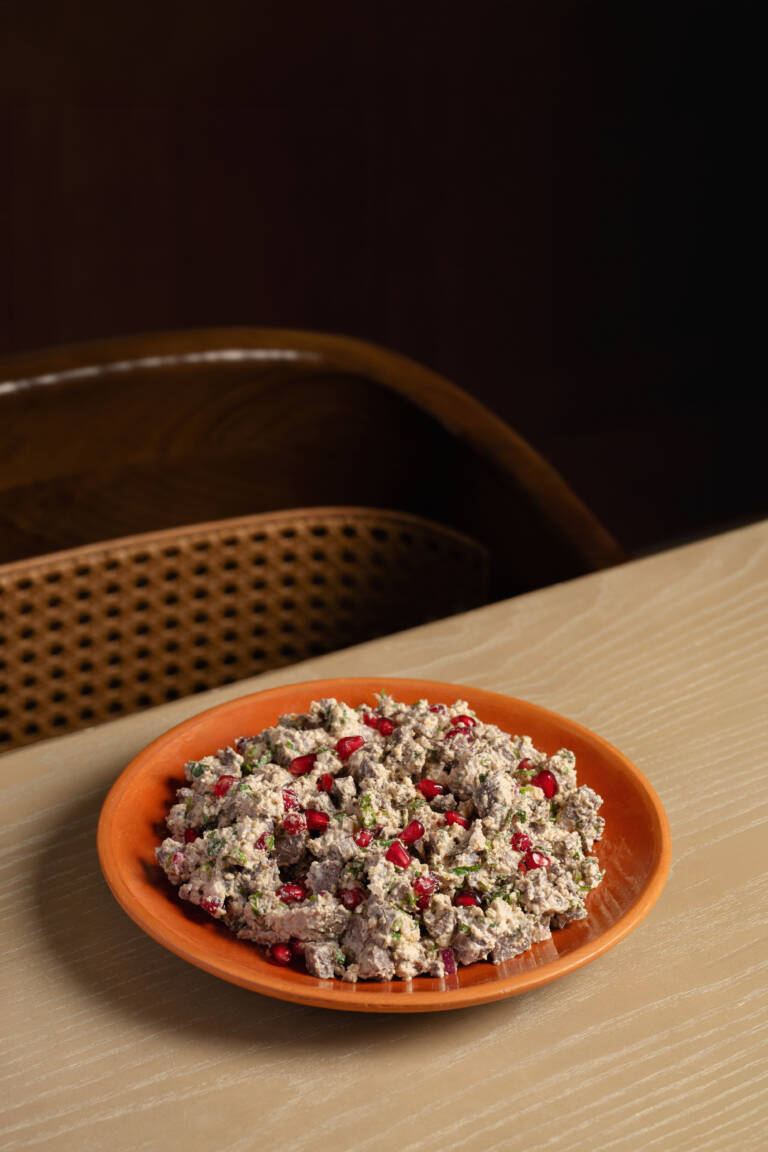 Giblets with walnuts